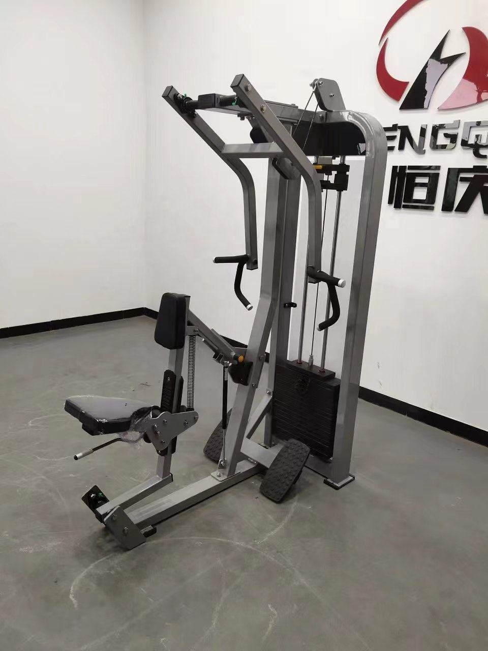 Seated Row thumbnail 5